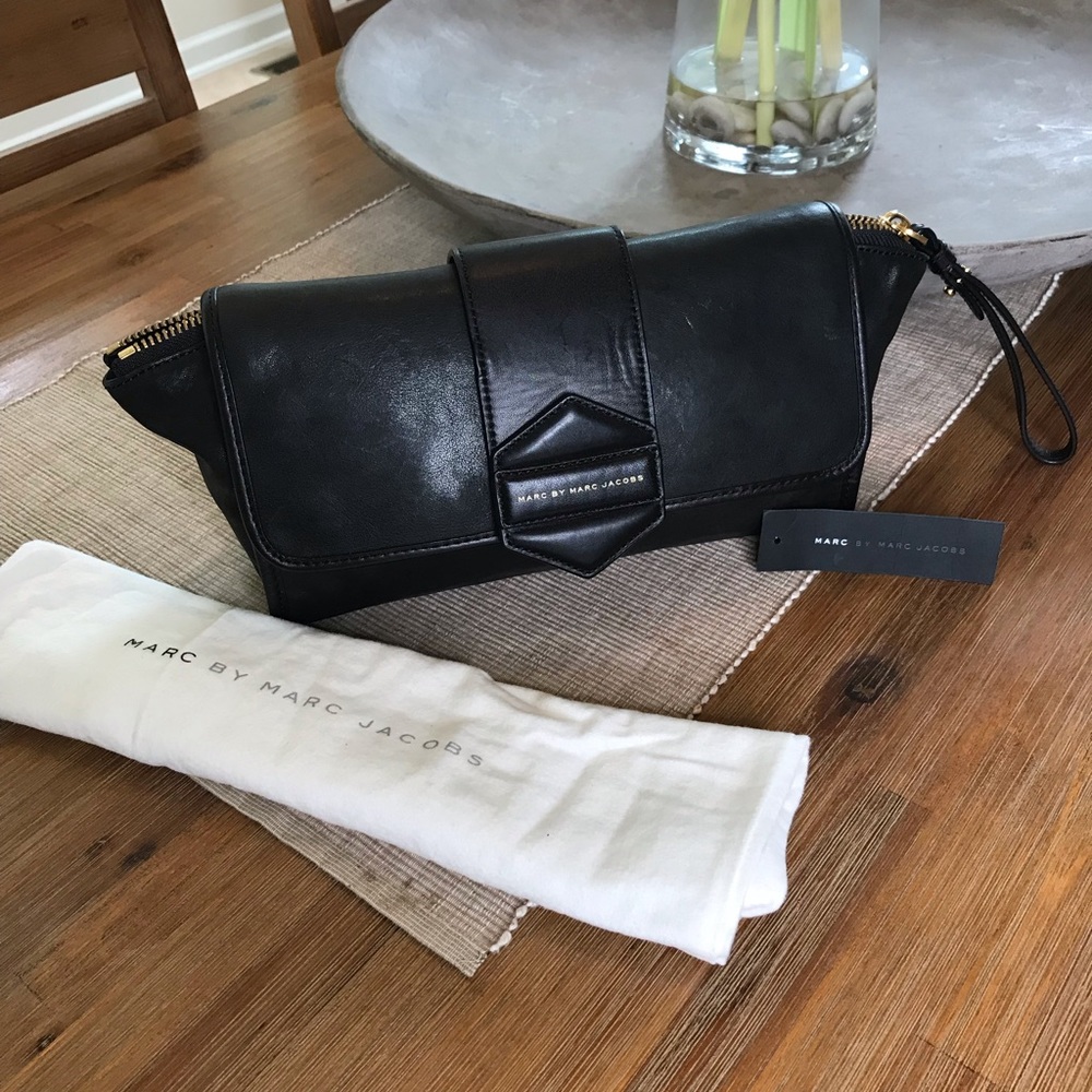 Marc Jacobs Clutch w/tags and dust bag